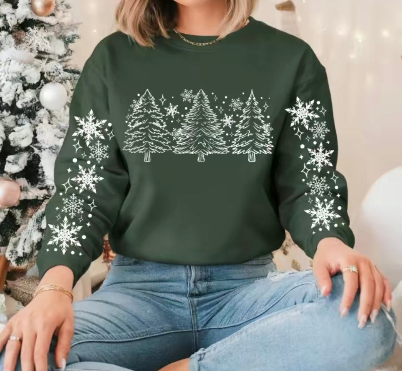 Christmas Tree Sweatshirt with Snowflake Sleeves – Cozy Holiday Crewneck