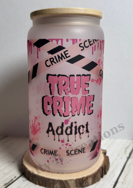 True Crime Addict Frosted Glass Can Cup with Bamboo Lid & Straw – Crime Scene Pink Blood Splatter Design